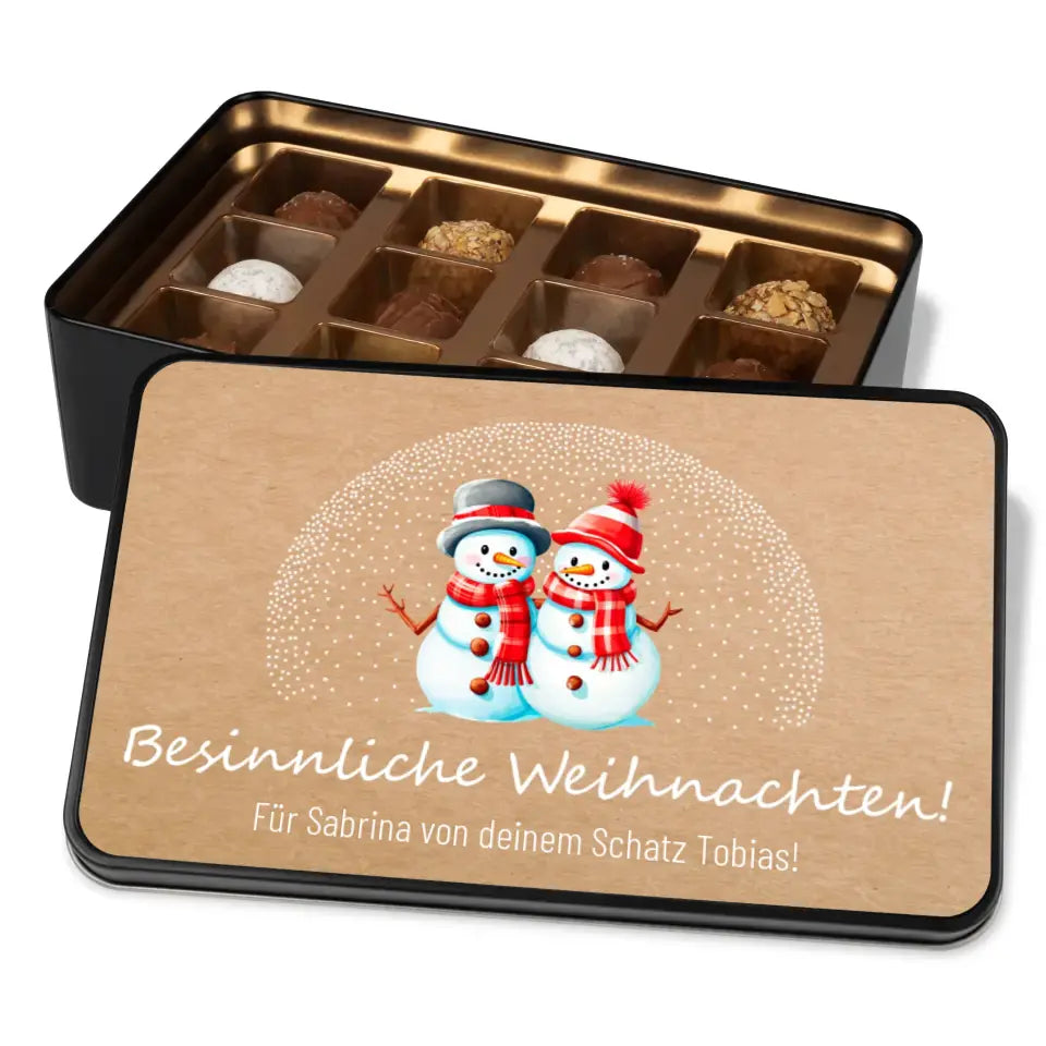 Geschenkdose mit Pralinen personalisiert mit Wunschtext „Besinnliche Weihnachten“