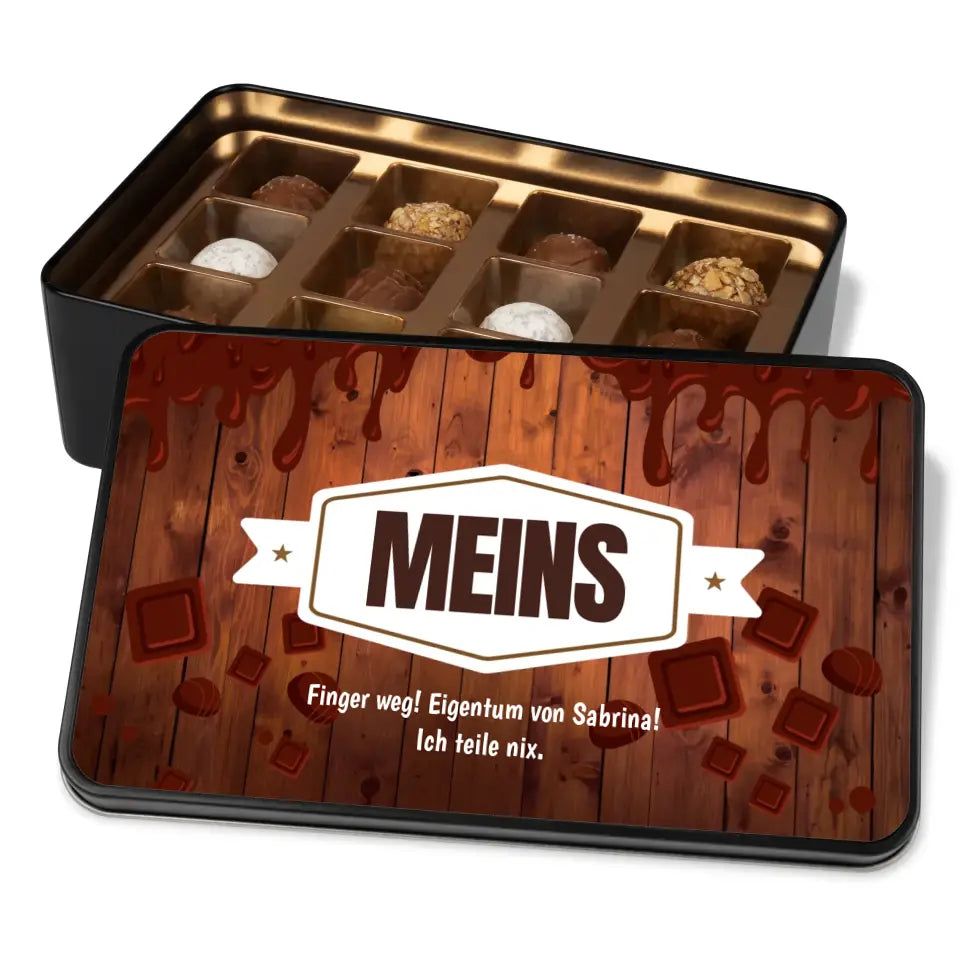 Geschenkdose mit Pralinen personalisiert mit Wunschtext „Meins (Holzkiste)“