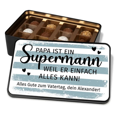 Geschenkdose mit Pralinen personalisiert mit Wunschtext „Papa ist ein Supermann“