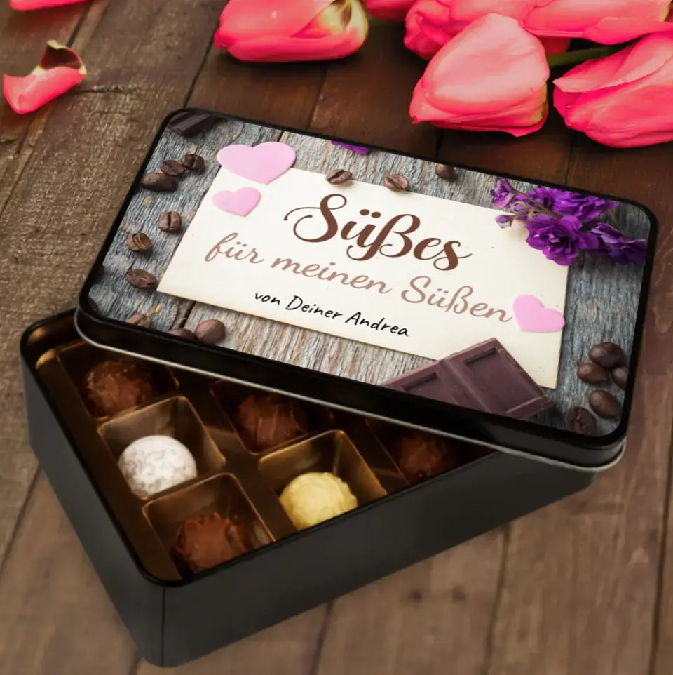 Geschenkdose mit Pralinen personalisiert mit Namen und Wunschtext „Süßes für meinen Süßen“