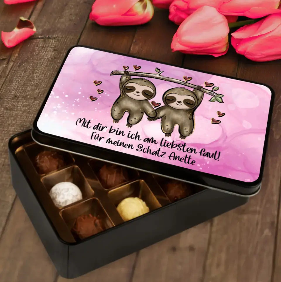 Geschenkdose mit Pralinen personalisiert „Mit dir bin ich am liebsten faul!" mit Wunschtext