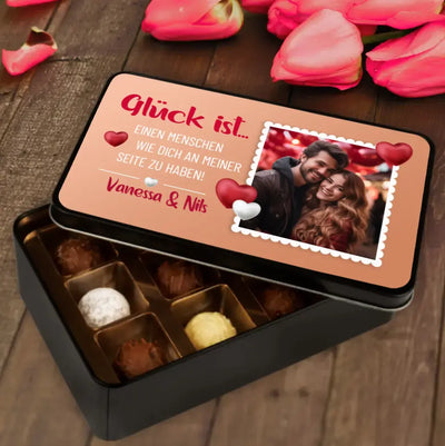 Geschenkdose mit Pralinen personalisiert „Glück ist... einen Menschen wie dich an meiner Seite zu haben!" mit eigenem Foto + Wunschtext