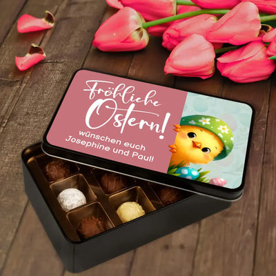 Geschenkdose mit Pralinen personalisiert „Fröhliche Ostern!" (Küken-Motiv) mit Wunschtext