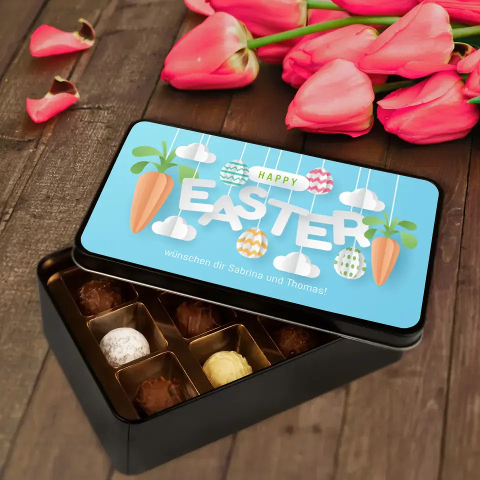 Geschenkdose mit Pralinen personalisiert „Happy Easter-Karotten-Wolken" mit Wunschtext