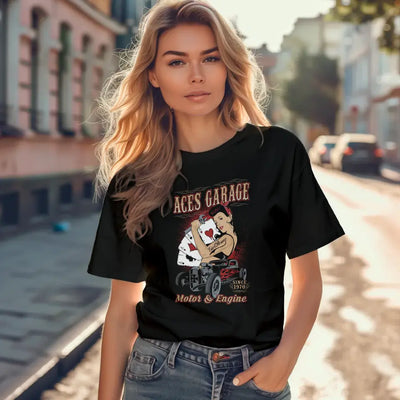 T-Shirt "Aces Garage - Motor & Engine" mit anpassbarem Druck