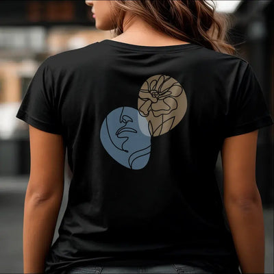 T-Shirt "Frau im Lineart-Style" mit anpassbarem Druck