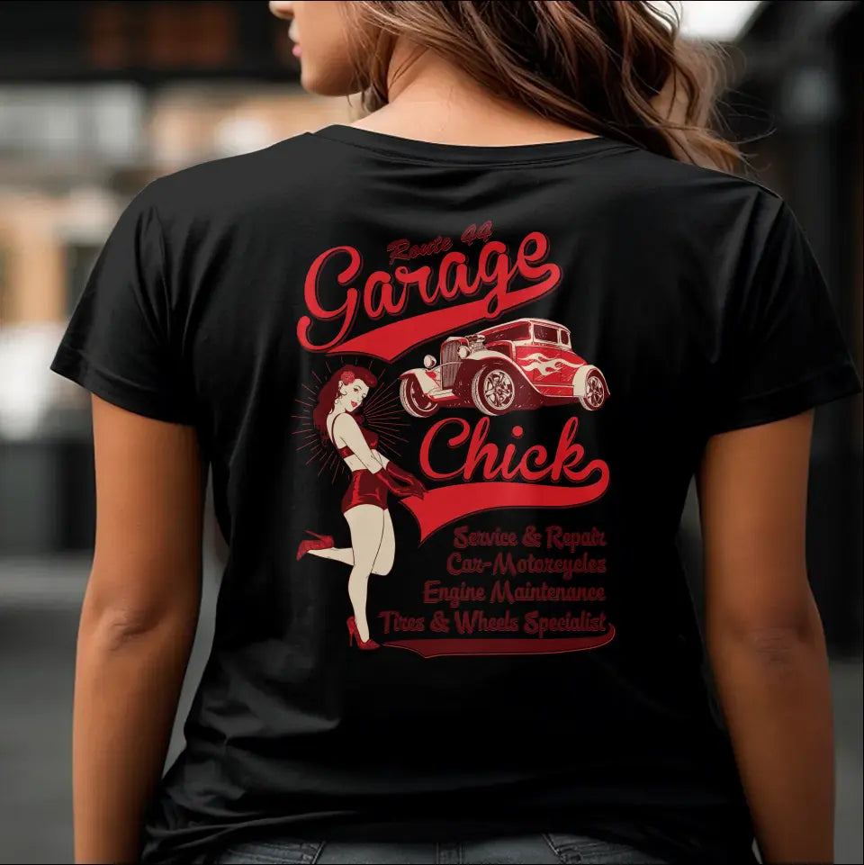 T-Shirt "Garage Chick" mit anpassbarem Druck