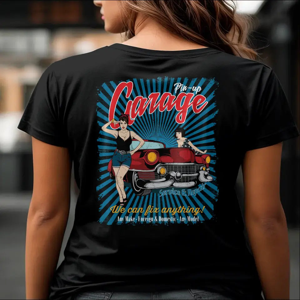 T-Shirt "Pin-Up Garage - We can fix anything" mit anpassbarem Druck