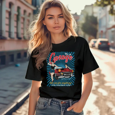 T-Shirt "Pin-Up Garage - We can fix anything" mit anpassbarem Druck