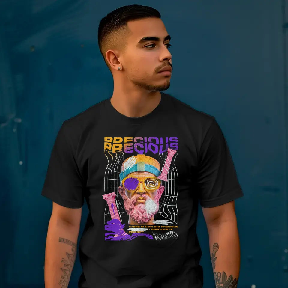 T-Shirt "Precious" mit anpassbarem Druck