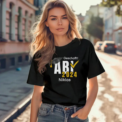 T-Shirt "ABI 2024 - Geschafft!" mit anpassbarem Druck